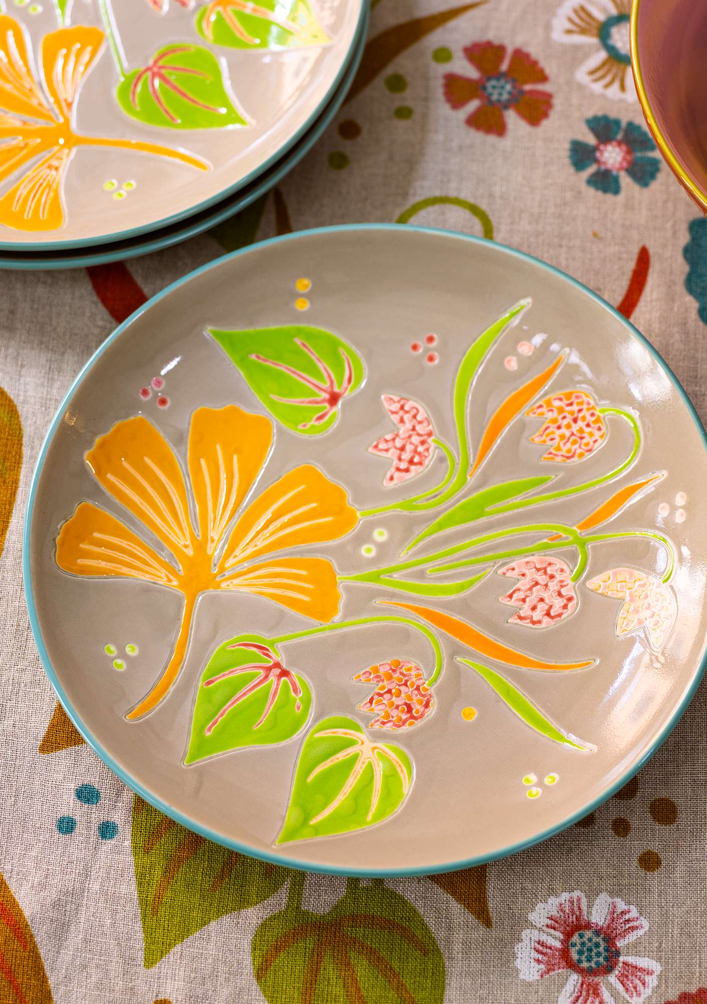“Ängslilja” ceramic plate natural thumbnail