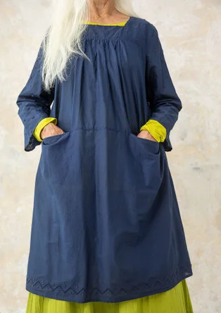 Vävd klänning i ekologisk bomull - mörk indigo