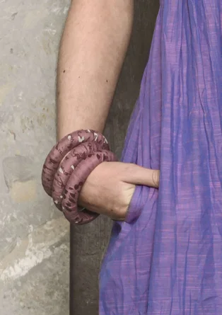 Armschmuck „Melodie“ aus Öko-Baumwolle/Recyclingholz - erika