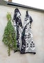 “Leafy” organic cotton towel black thumbnail