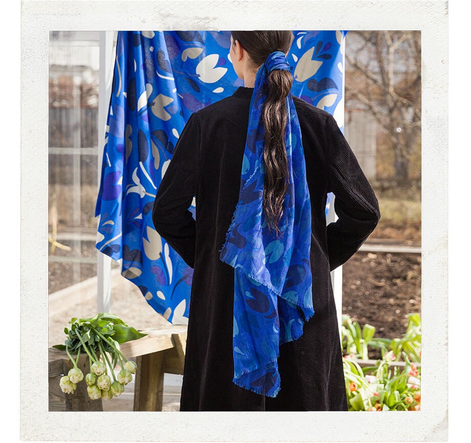 Create a co-ord look with a matching organic-cotton shawl. 