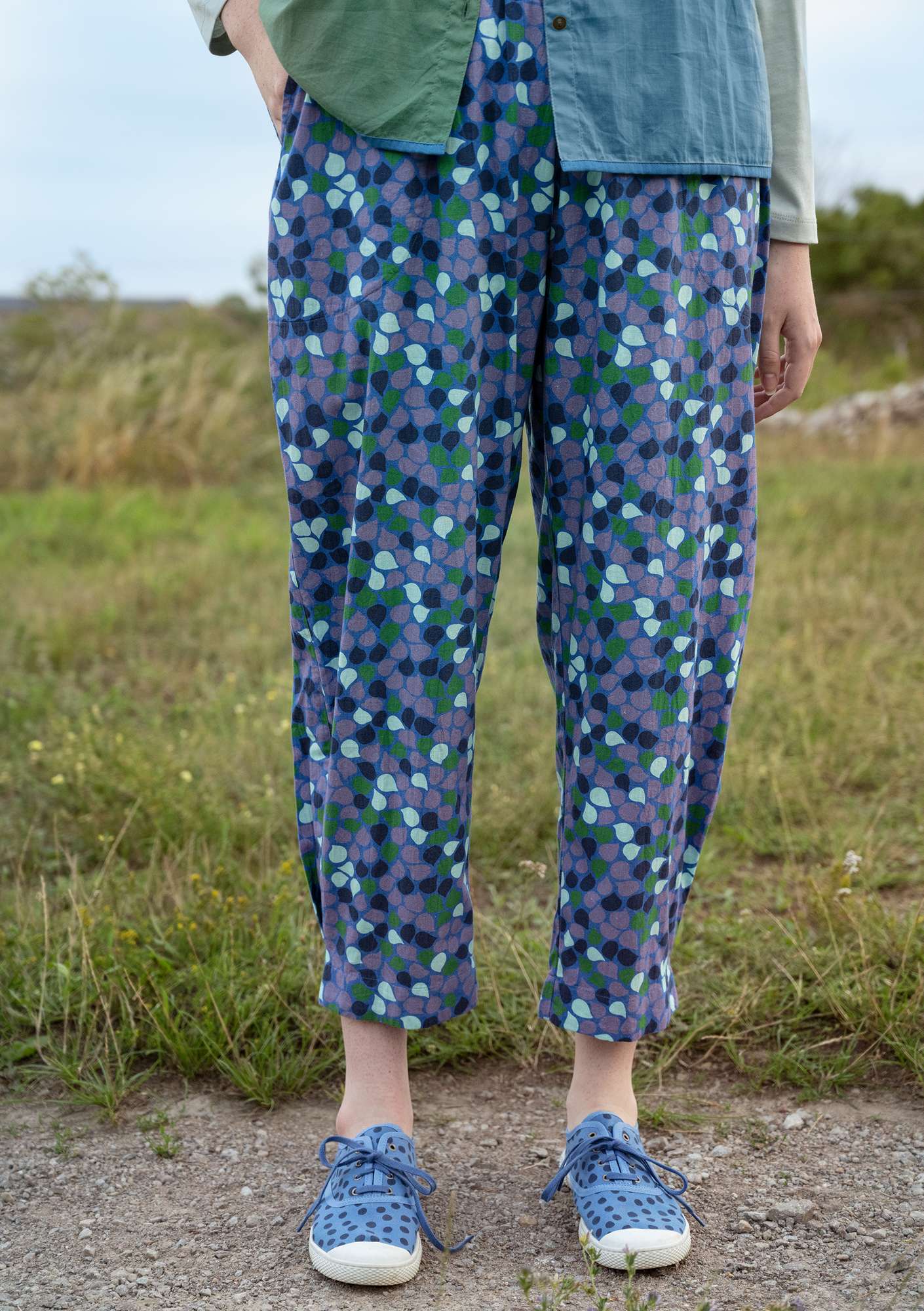 Earth trousers frost green