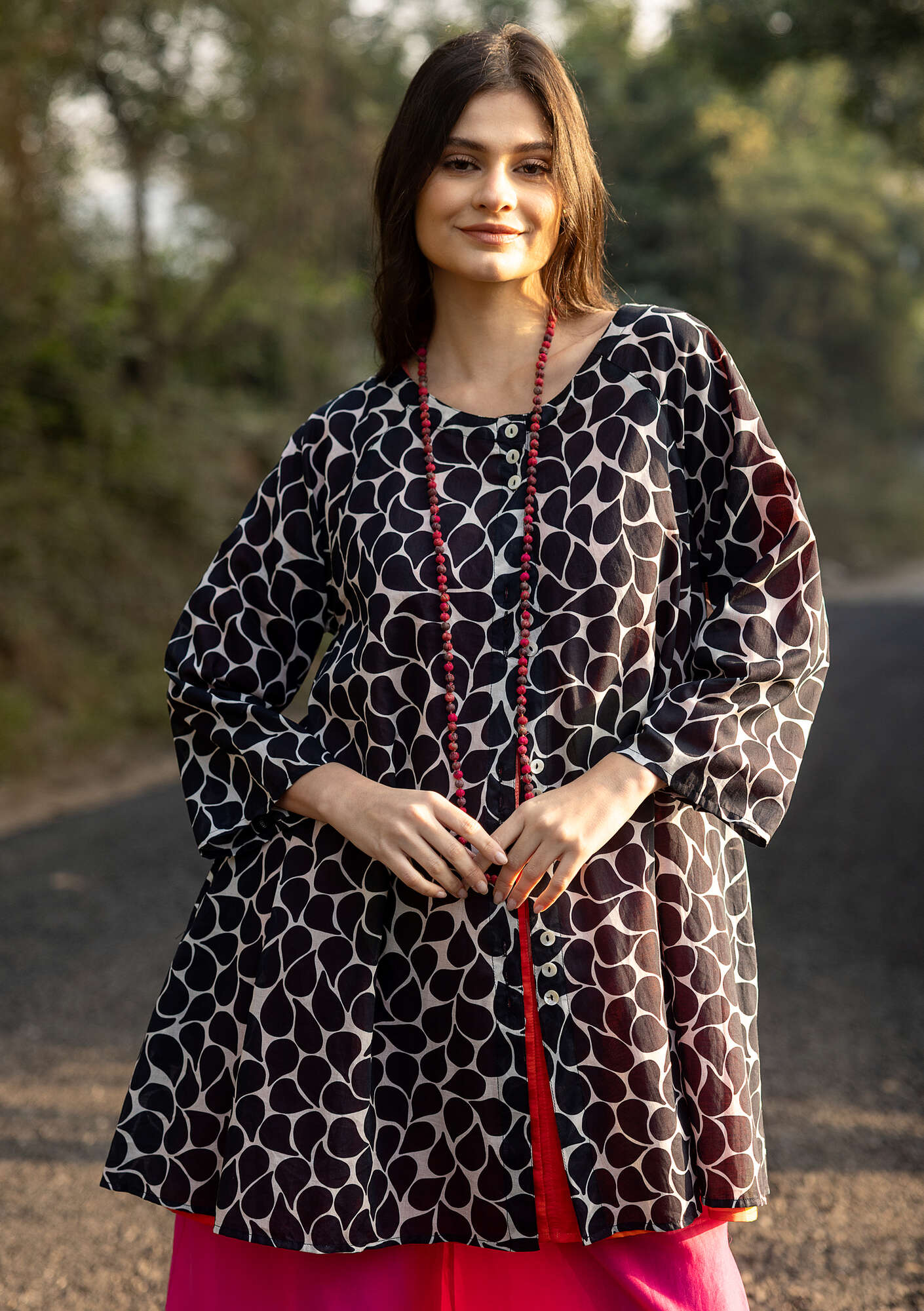 Swirl” woven tunic in organic cotton gudrunsjoden.com