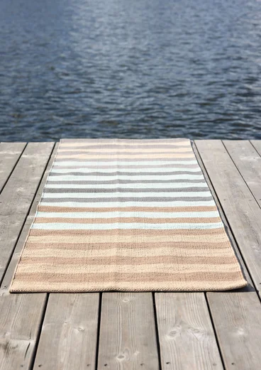 “Suiheisen” organic cotton hallway mat - frost green