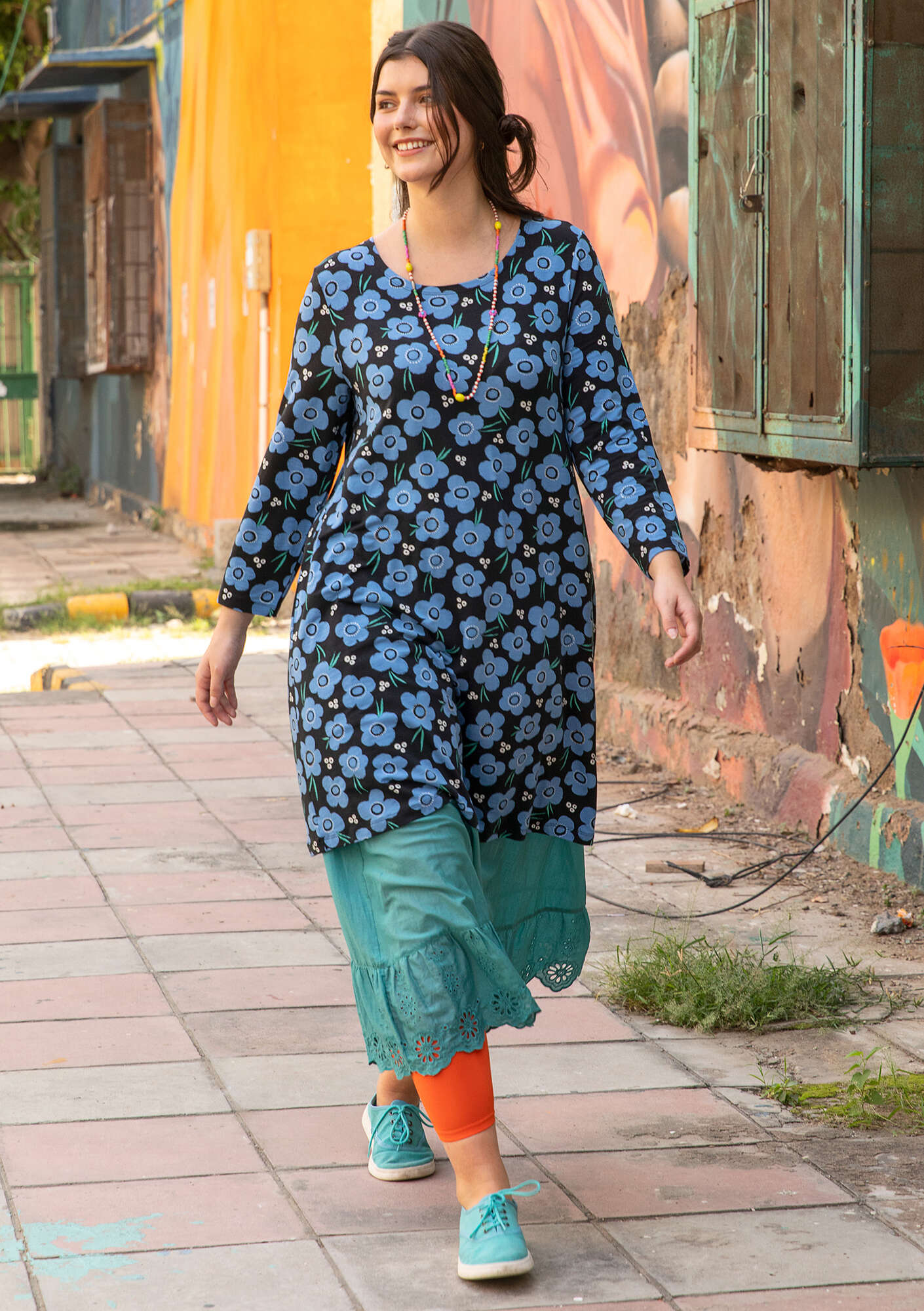 Women's tunics in natural materials