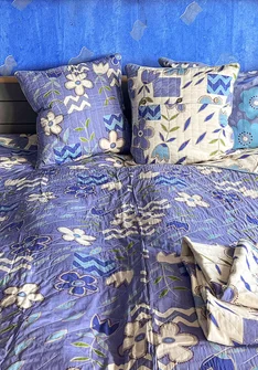 “Drömmar” organic cotton quilted cushion cover - dark lavender