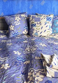 “Drömmar” organic cotton quilted cushion cover - dark lavender