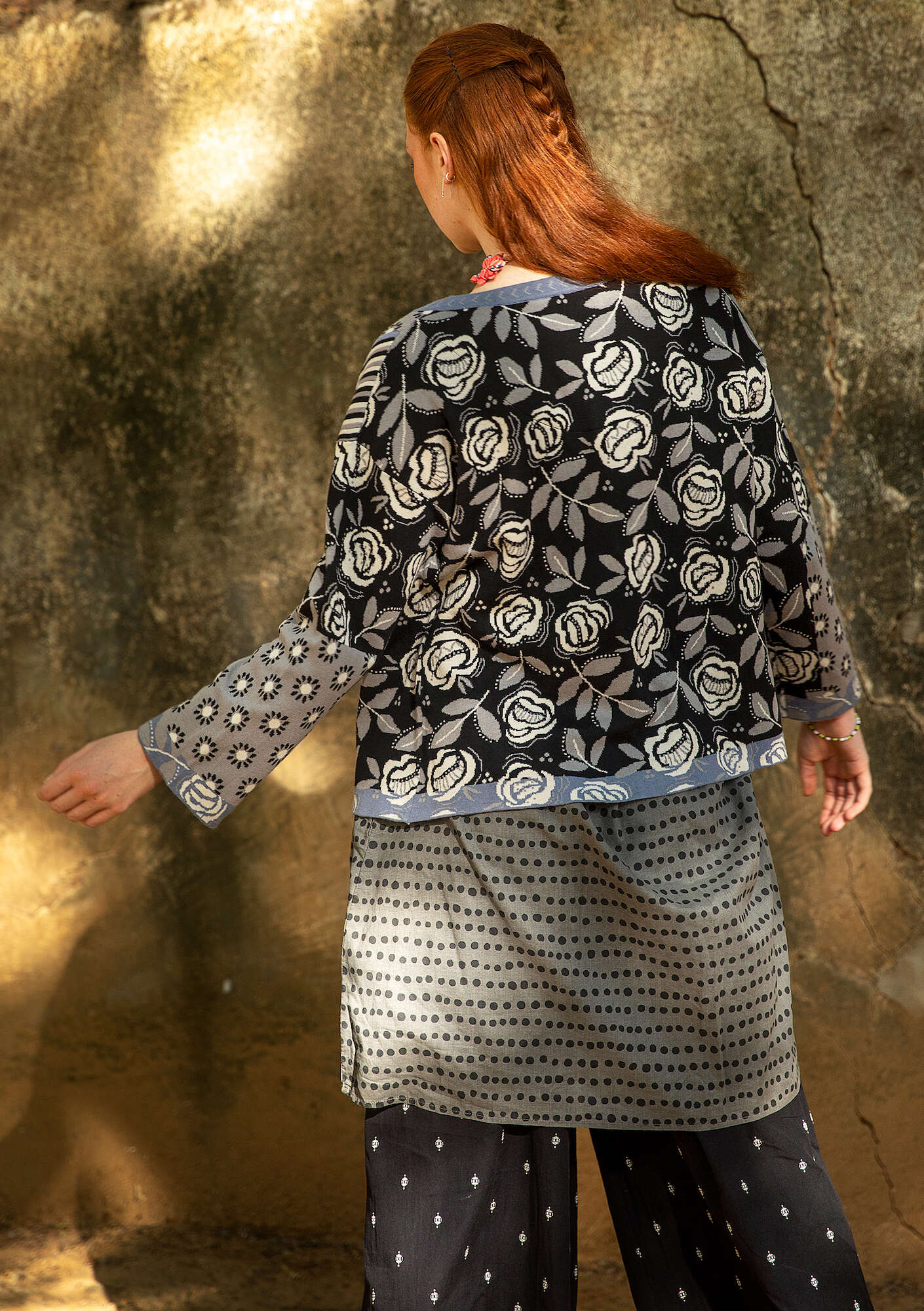“Annabelle” cardigan in organic/recycled cotton black thumbnail