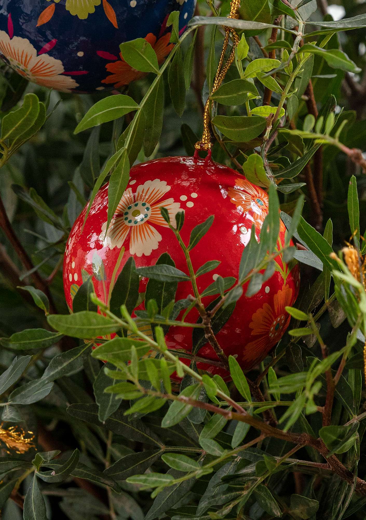 “Meringue” papier-mâché Christmas baubles tomato thumbnail