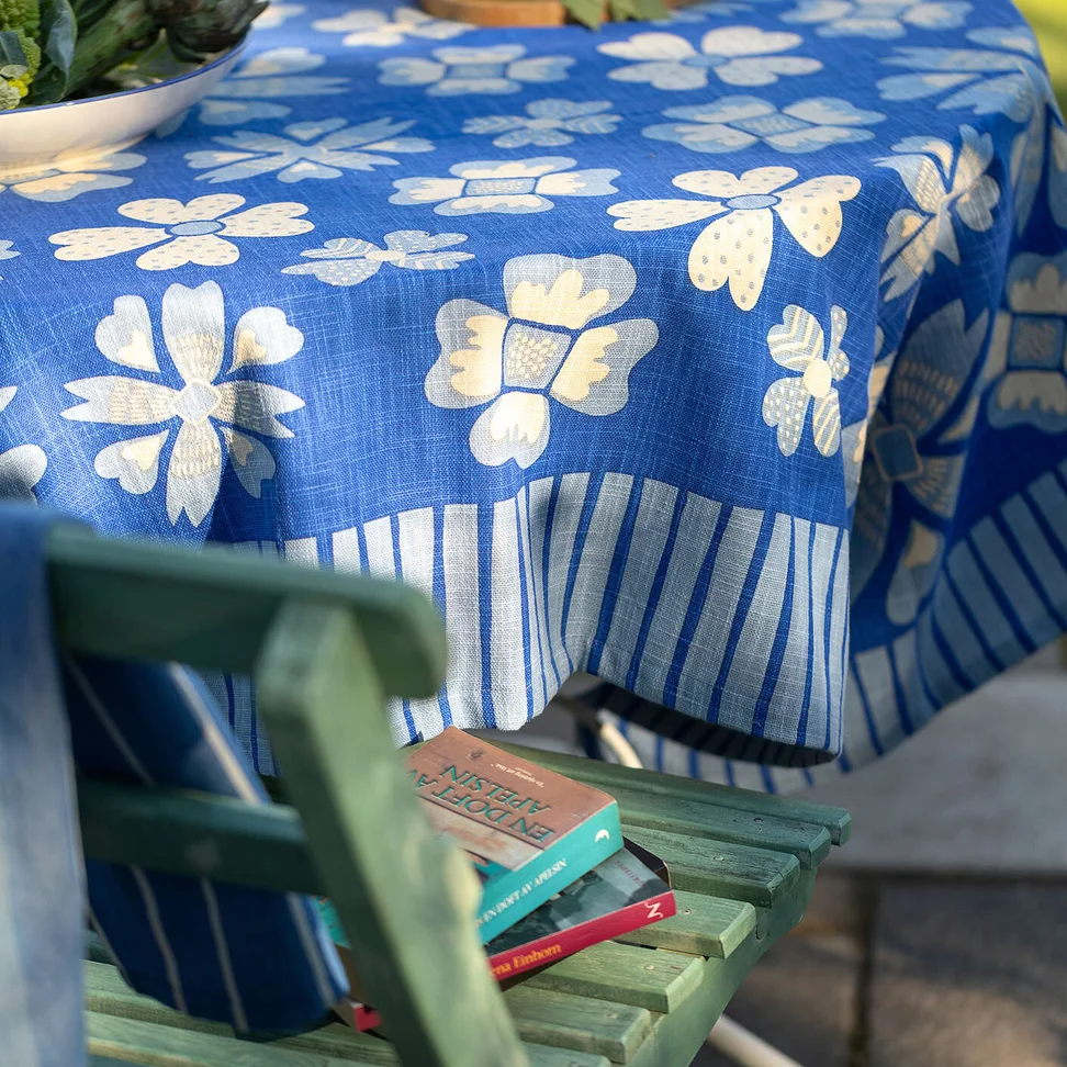 “Soni” organic cotton tablecloth - brilliant blue
