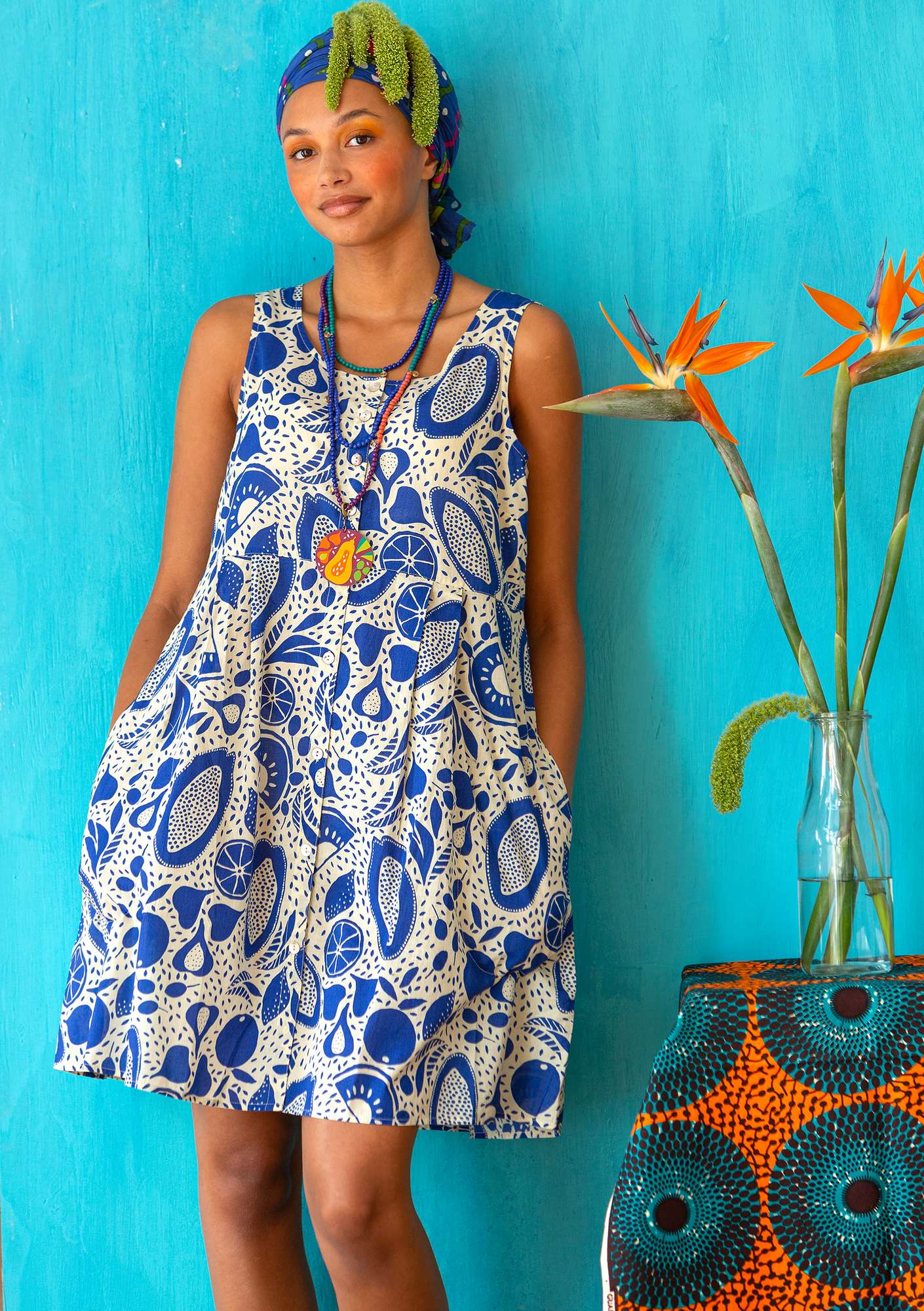 Vevd kjole «Marimba» i økologisk bomull kleinblå thumbnail