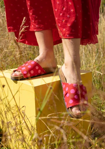 Sandal "Amber" i digitaltryckt tyg - papegojröd
