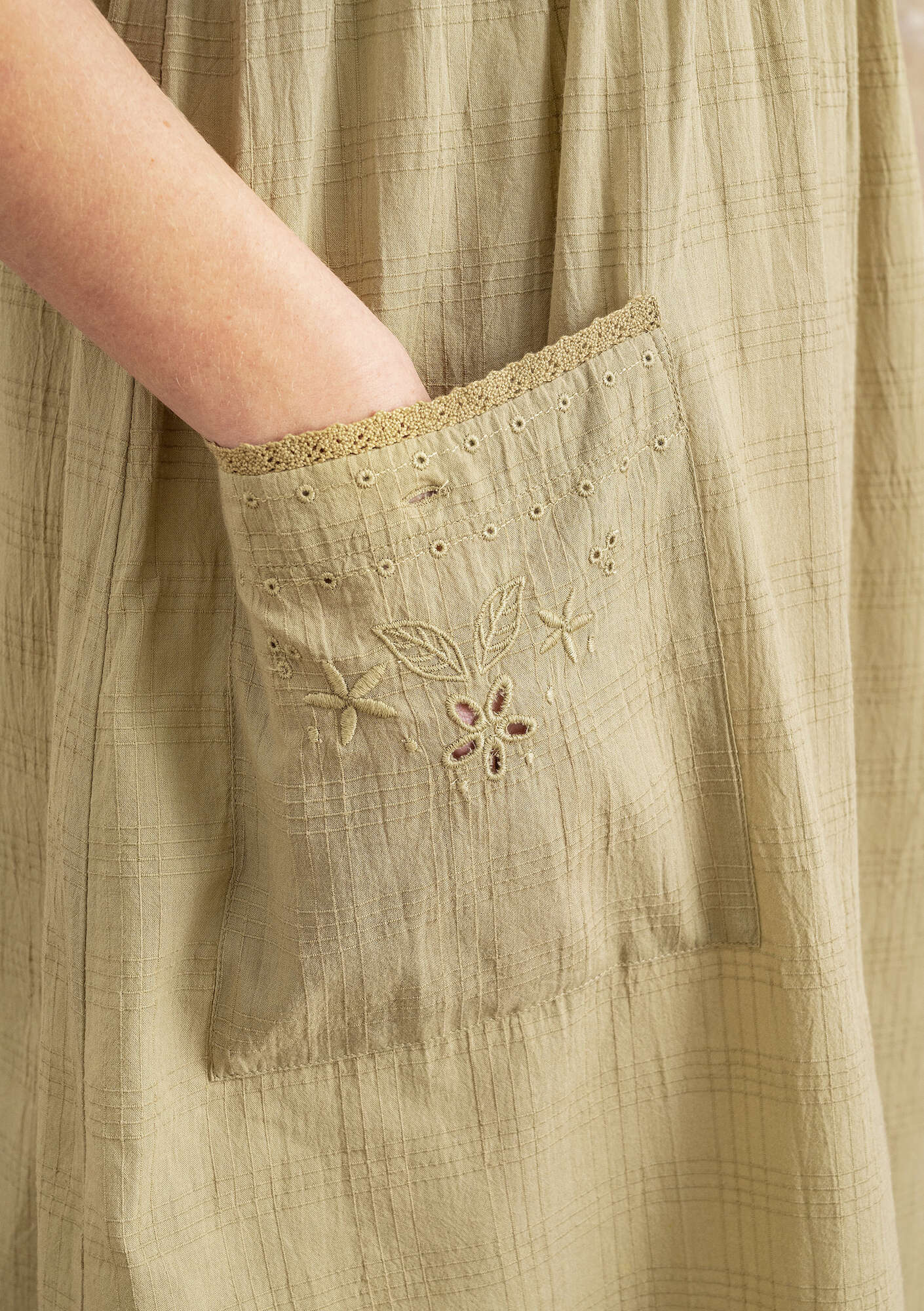 Vævet kjole  Tania  i økologisk bomuld engrottehale thumbnail