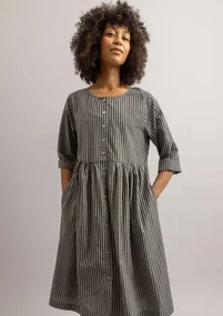 “Sofia” woven dress in organic cotton - black/check