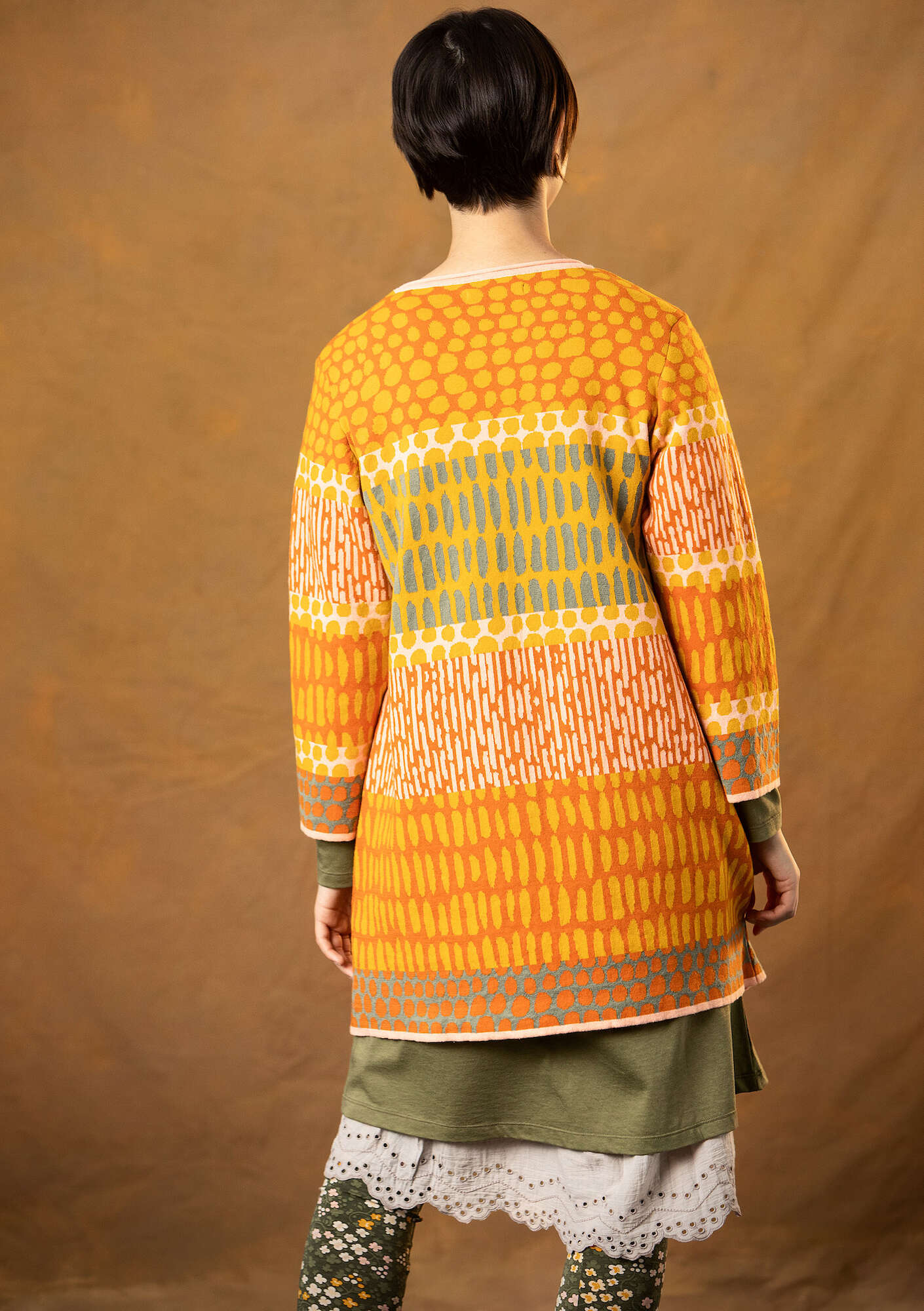 “Kulla” knit tunic in organic cotton gold ocher