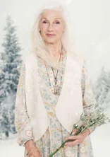 Strikket vest «Rimfrost» i tovet ull - mandelmjlk