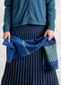 “Tove” organic/recycled cotton knitted scarf (indigo blue One Size)