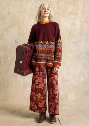Gemusterter Pullover „Harsprång“ aus Lammwolle/Recycling-Wollgemisch - aubergine