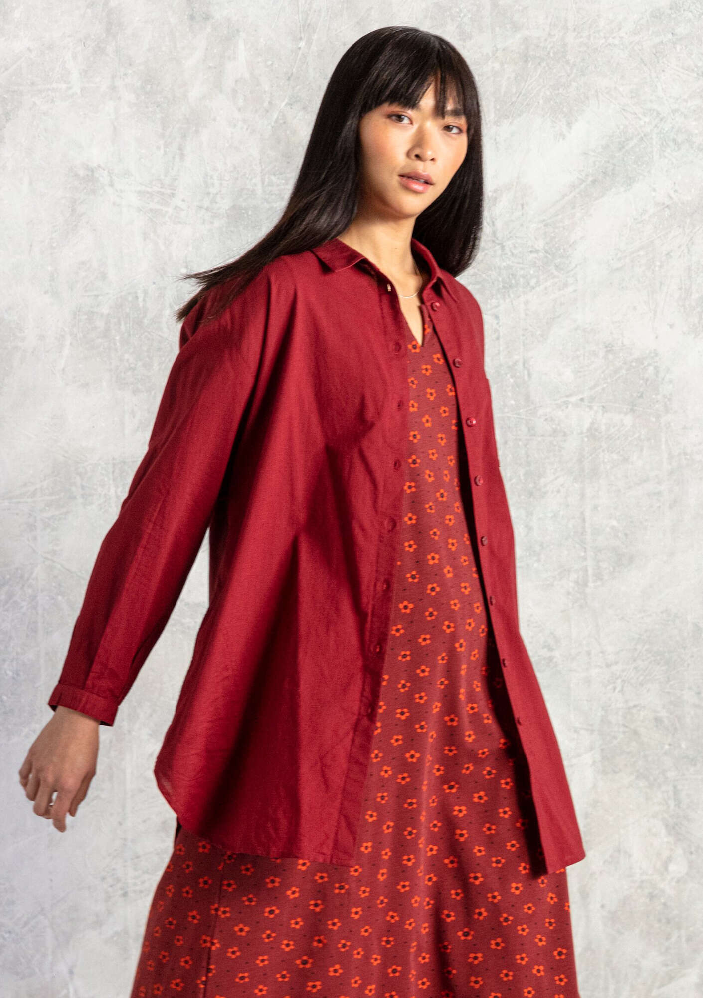 “Hi” woven organic cotton shirt agate red thumbnail