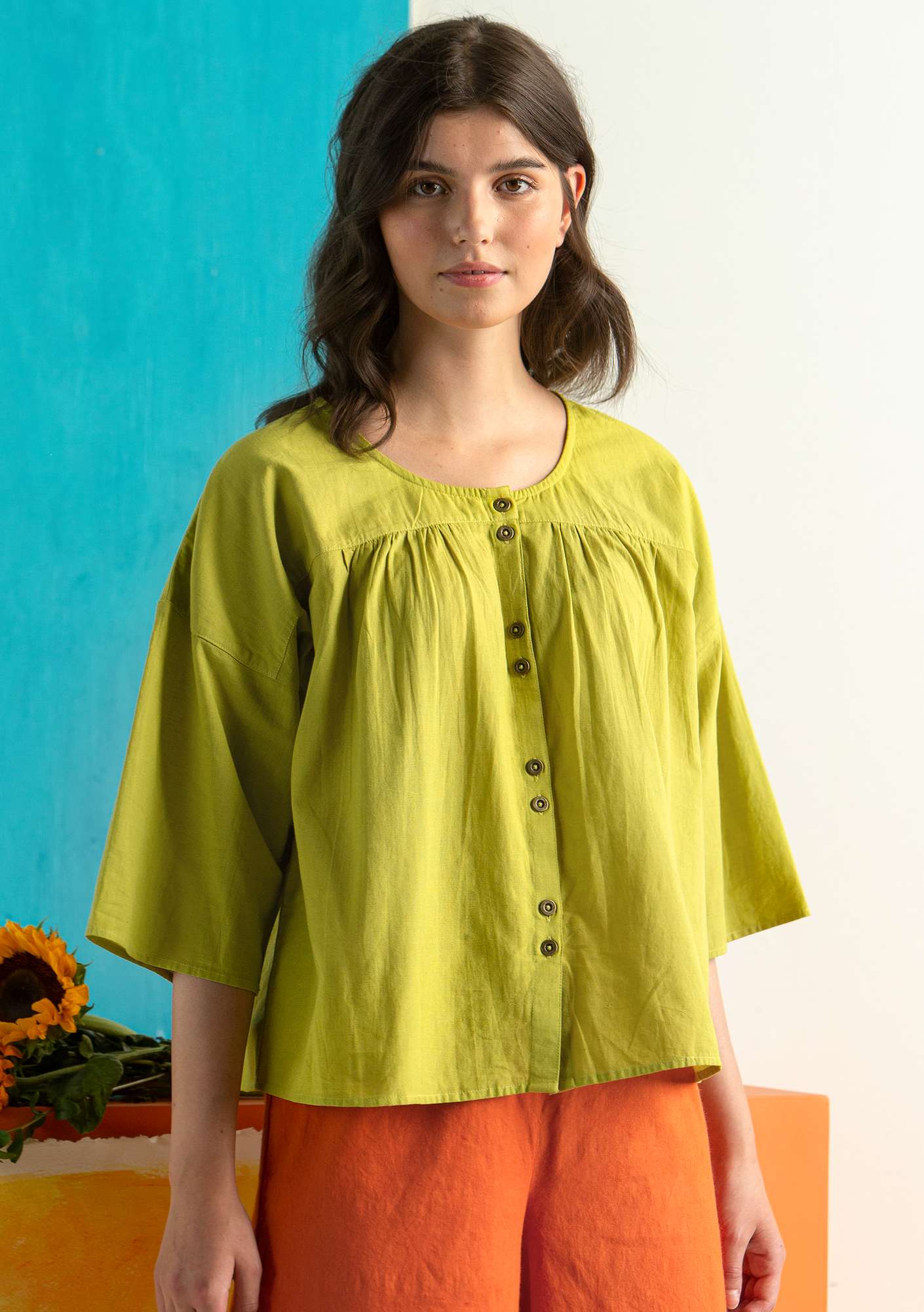 “Rut” organic cotton/linen blouse kiwi thumbnail