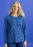 “Ylva” jersey top in organic cotton/spandex (flax blue/patterned XS)