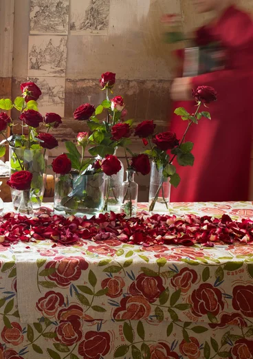 “Roses” linen tablecloth - coral