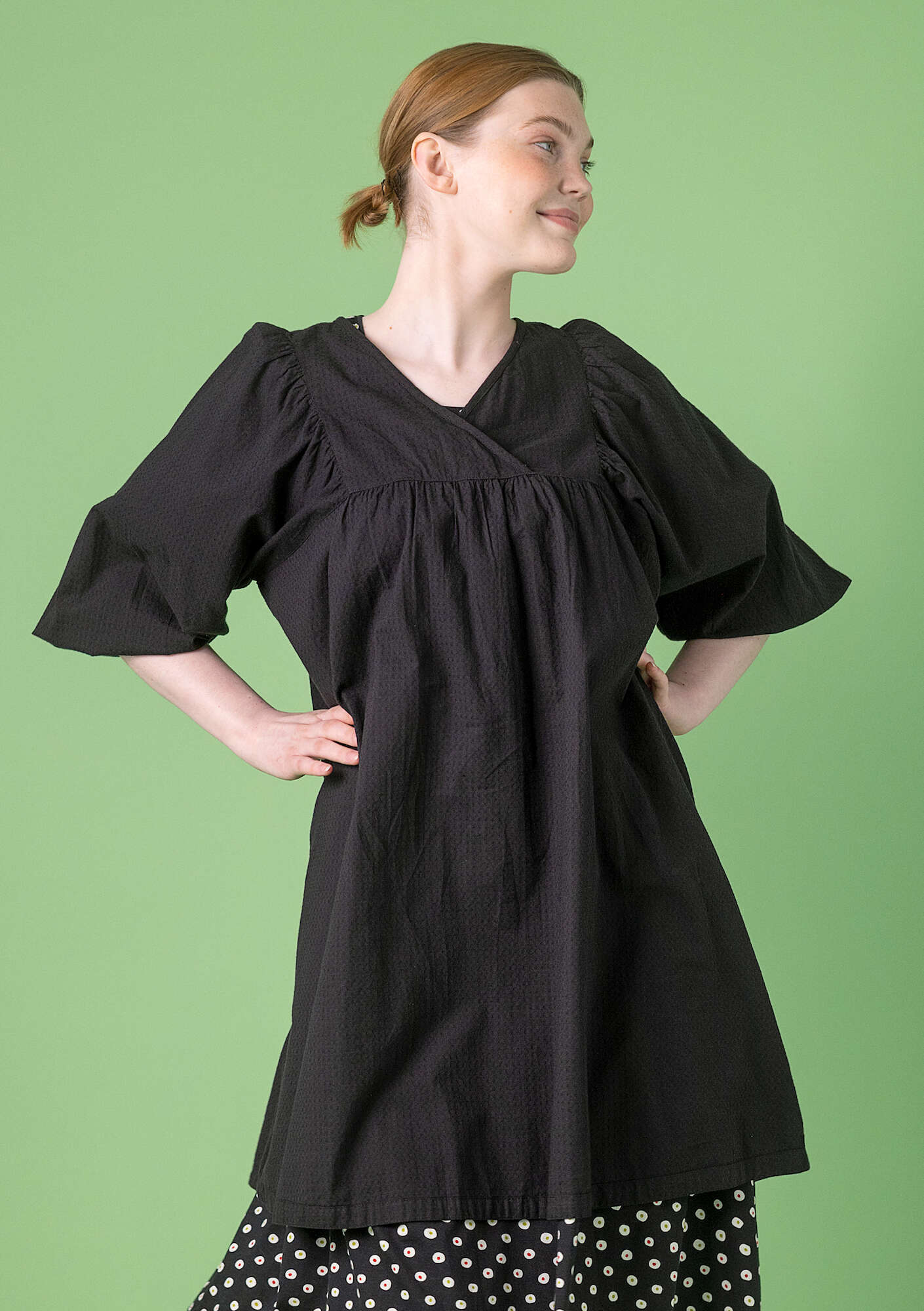 Geweven jurk  Hilda  van biologisch katoen zwart thumbnail
