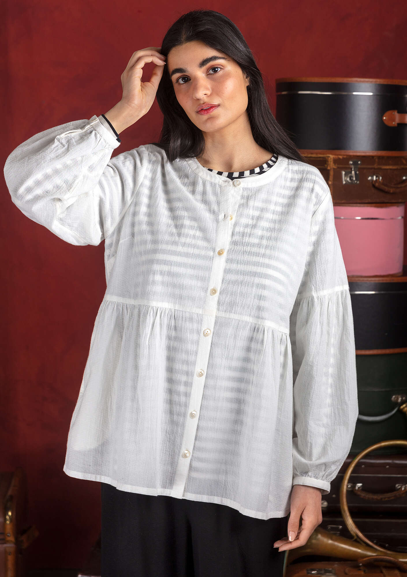 Artist’s blouse in organic cotton semi-bleached thumbnail
