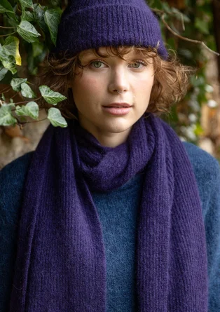 Strickschal aus Alpakagemisch - brombeere