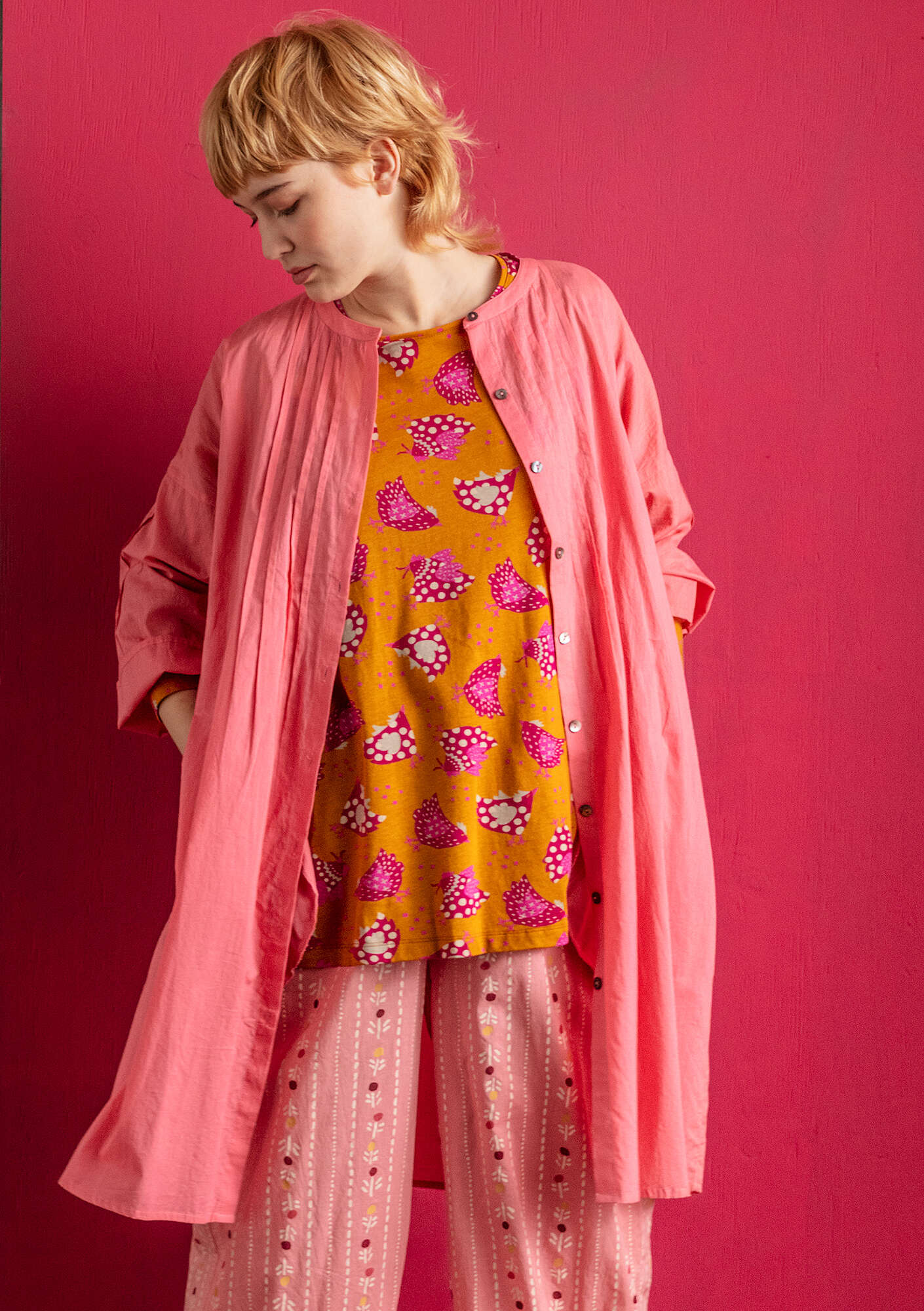 Vevd kjole «Serafina» i økologisk bomull flamingo thumbnail