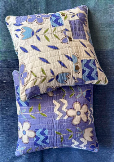 “Drömmar” organic cotton quilted cushion cover - dark lavender