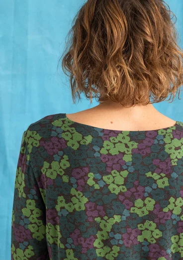 Blomstrete/ensfarget trikottopp «Hillevi» i lyocell/elastan - monstera/mønstret