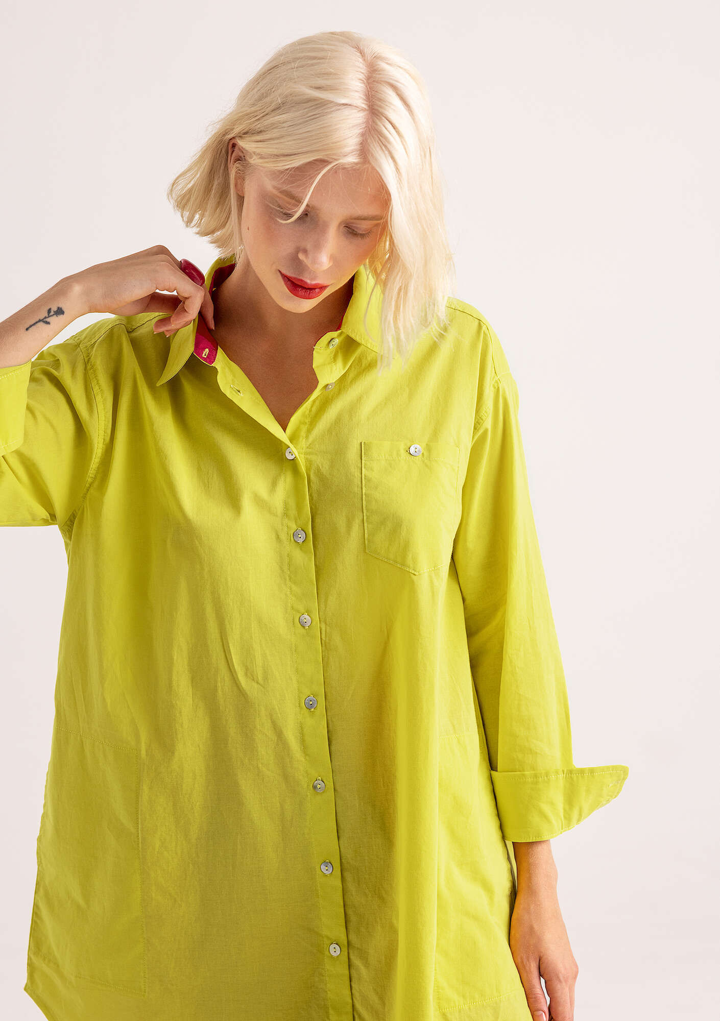 “Palette” shirt dress in organic cotton dijon