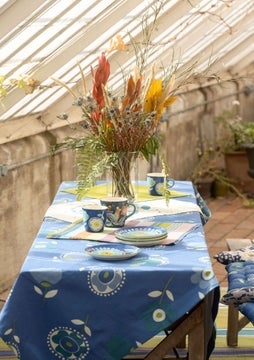 Tulipanaros tablecloth flax blue