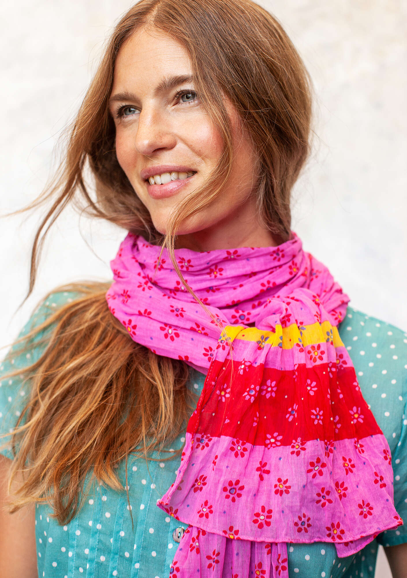 “Hilda” shawl in organic cotton wild rose thumbnail