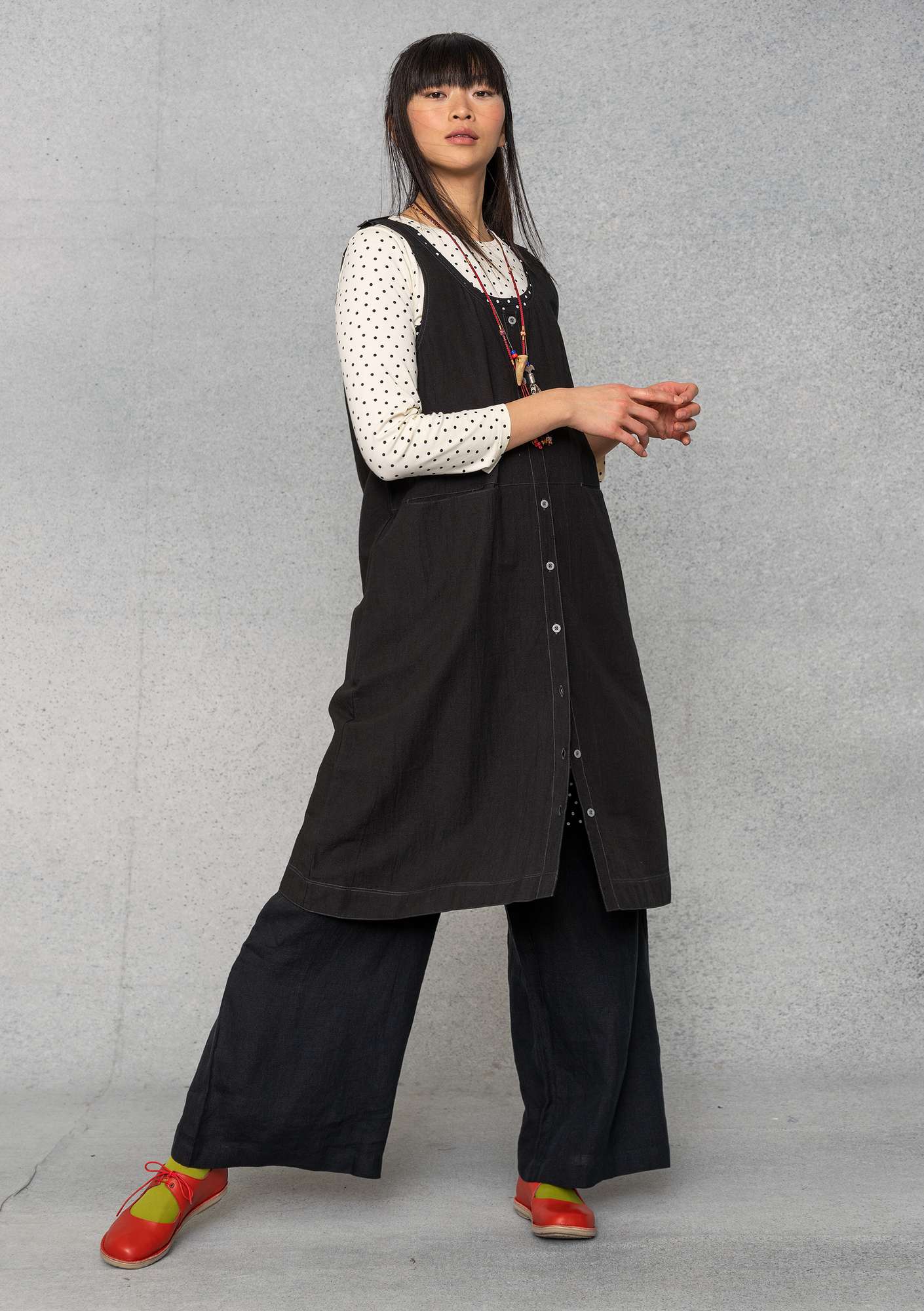 Woven balalaika dress in organic cotton/linen black thumbnail
