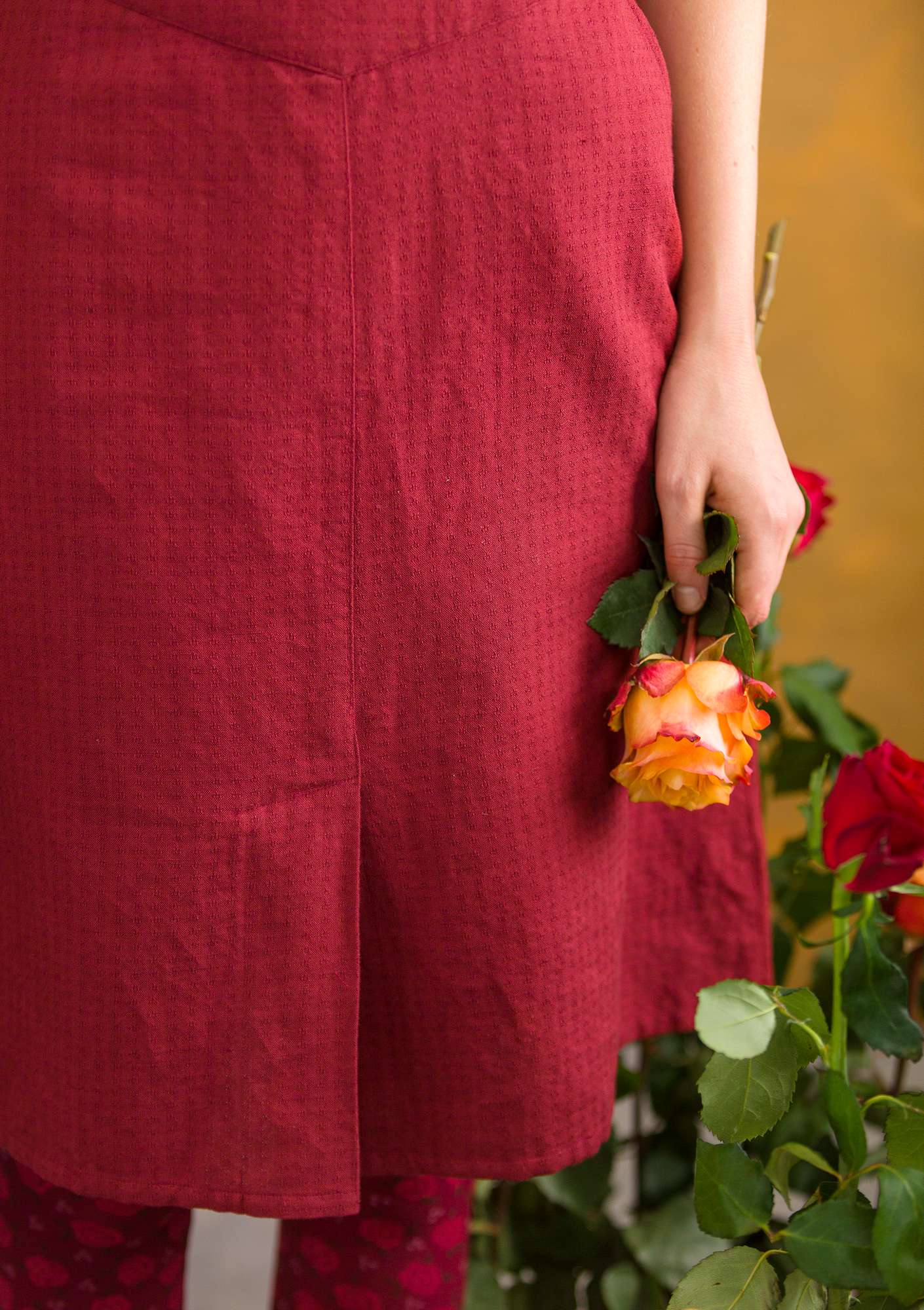 “Lindblom” organic cotton/linen skirt agate red thumbnail