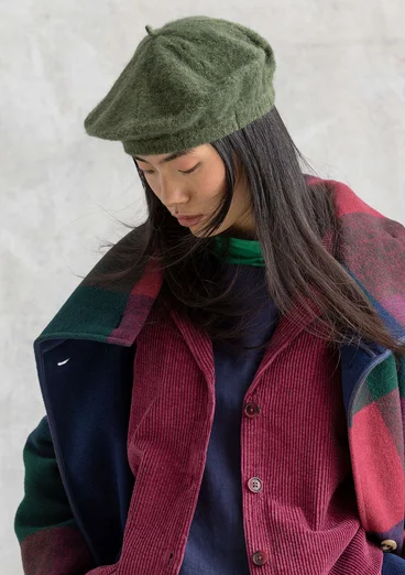 Knitted alpaca blend beret - pine/melange
