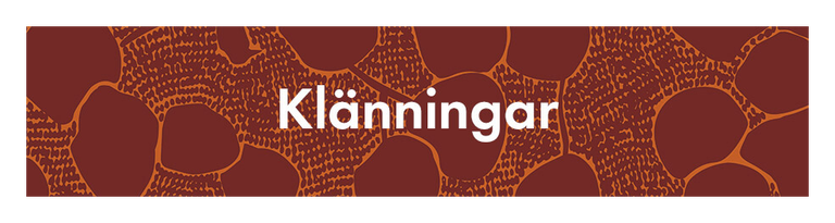 Ett mörkrött mönster med texten ”Klänningar” i vitt.