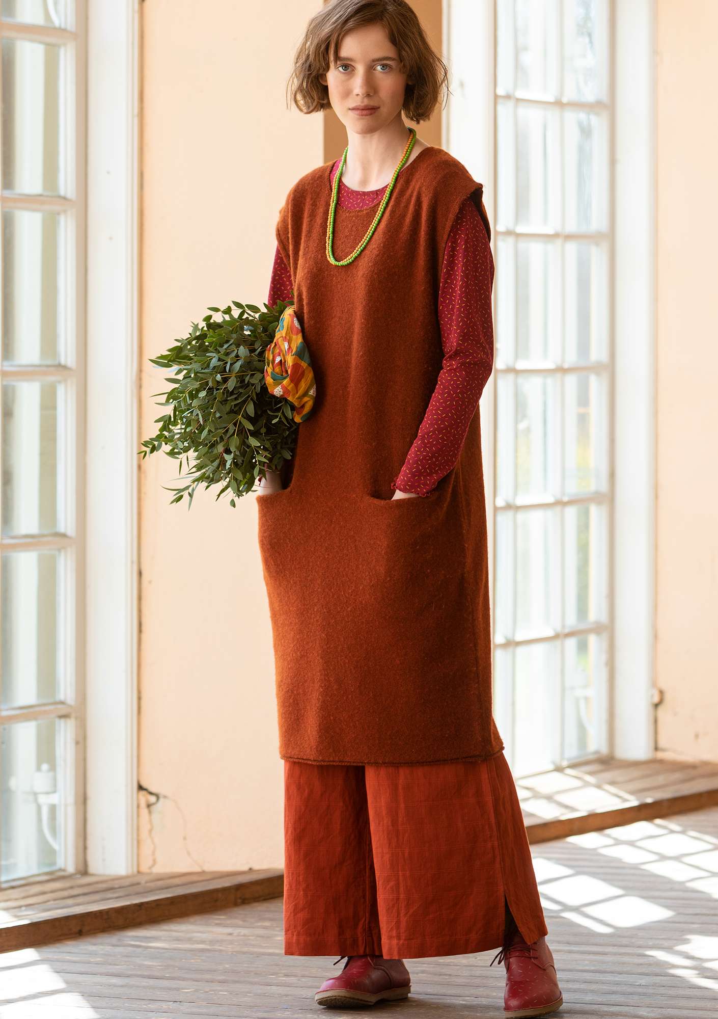 Dress in a lambswool/recycled polyamide knit fabric masala
