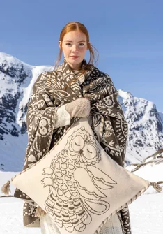 “Owl” knitted lambswool cushion cover - oyster