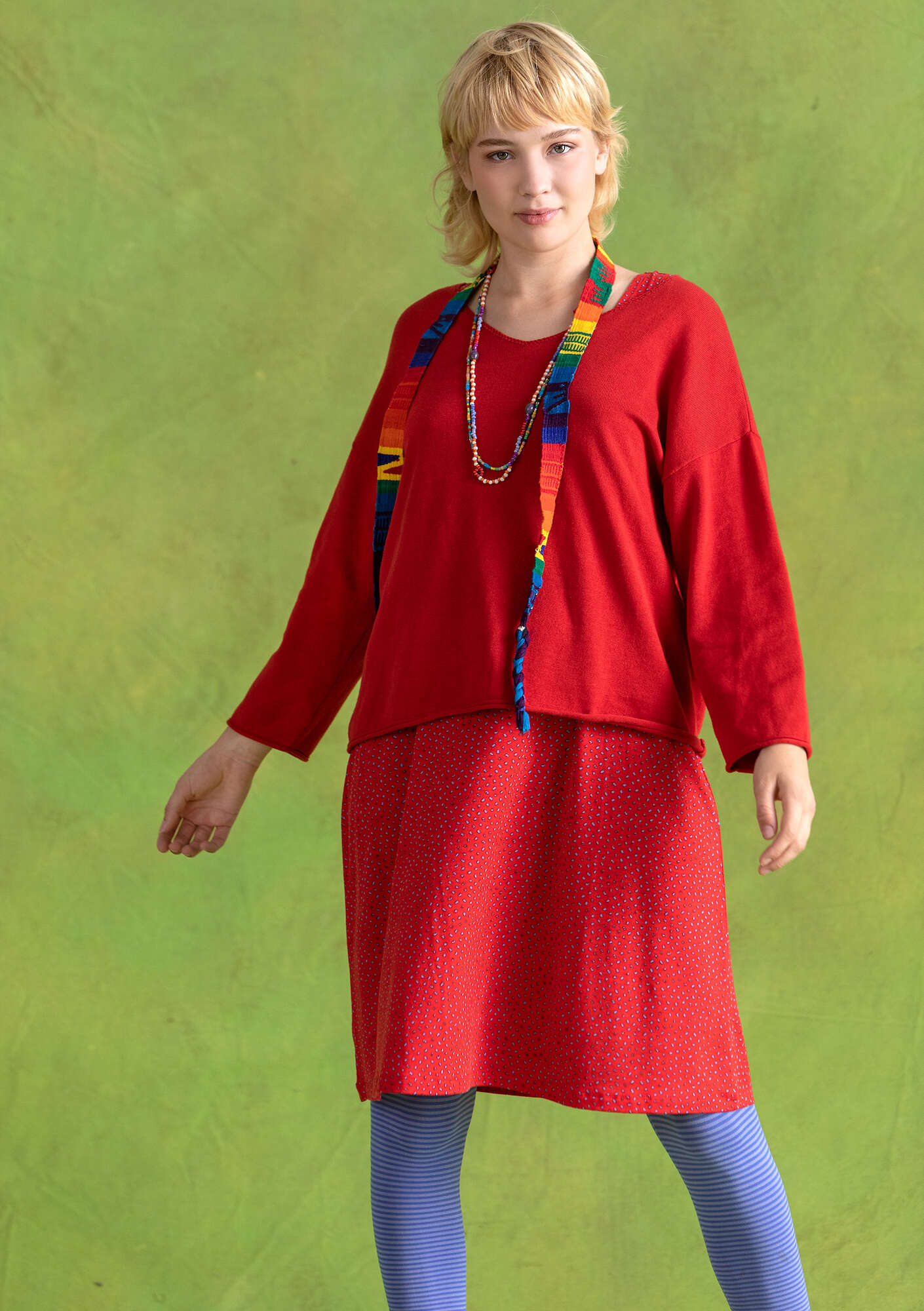 “Hilda” sweater in organic/recycled cotton parrot red thumbnail