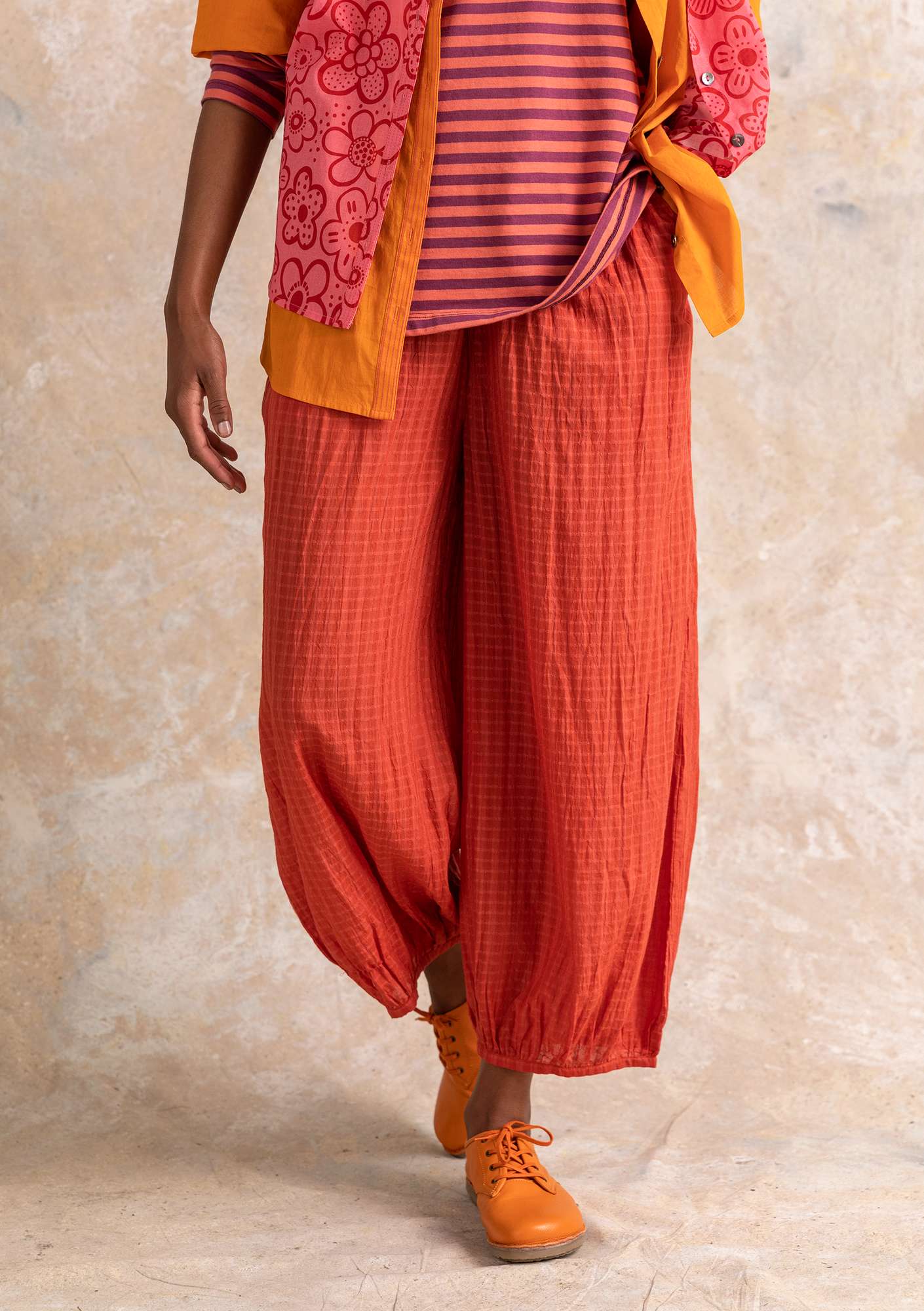 Trousers in cotton/modal/viscose woven fabric copper thumbnail