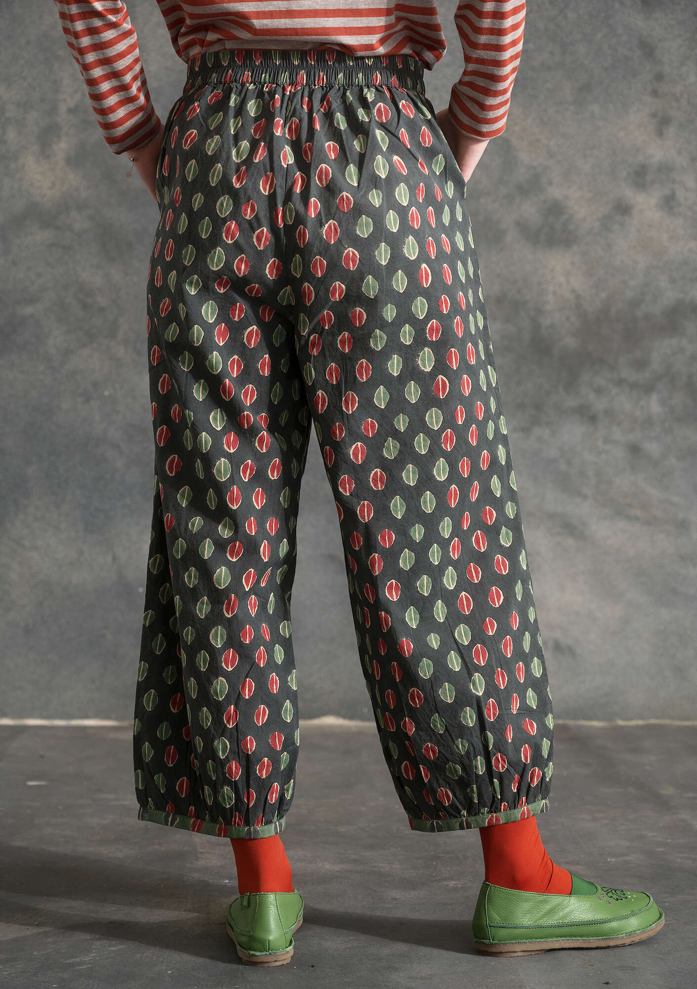 Shukla trousers agave