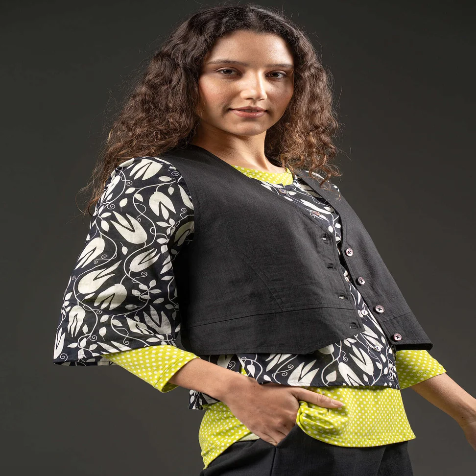 Gilet sans manches en coton biologique tissé - noir