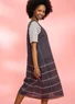 Gemustertes ärmelloses Webkleid aus Bio-Baumwolle (aschgrau L)
