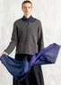 Satin-weave wool scarf (indigo blue One Size)