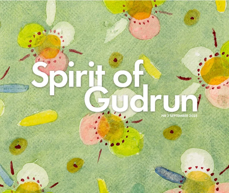 Une aquarelle verte signée Gudrun Sjödén avec le texte « Spirit of Gudrun ».