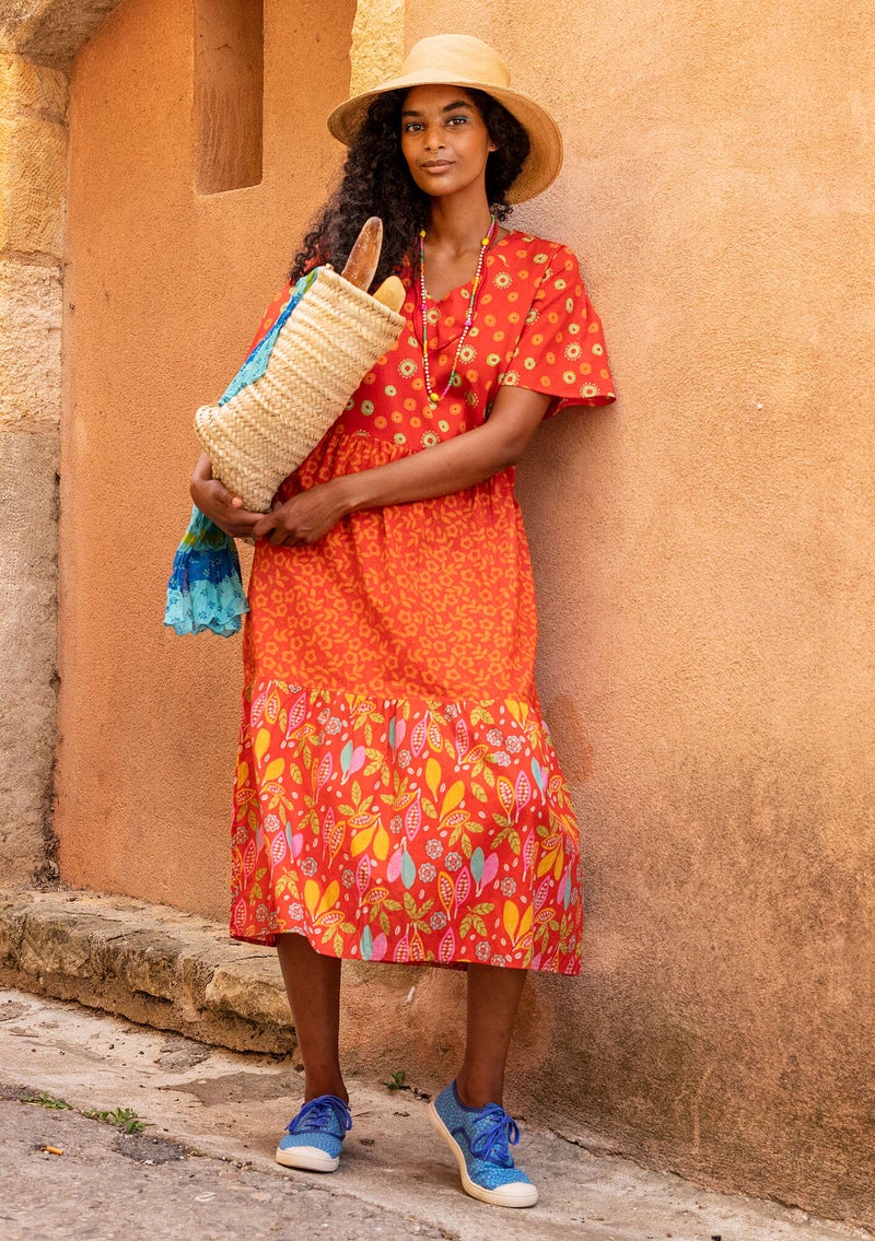 Vevd kjole «Havanna» i økologisk bomull klarrød