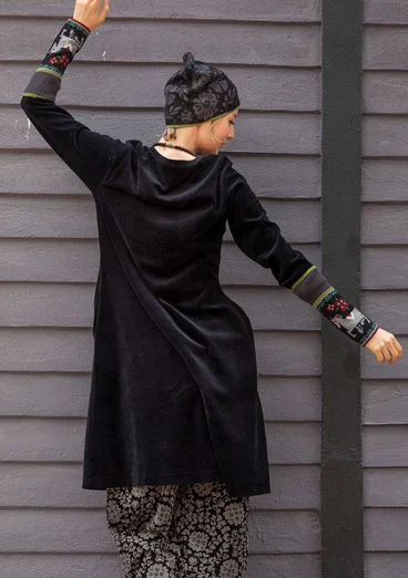 Feru fingerless gloves in wool/lyocell - black